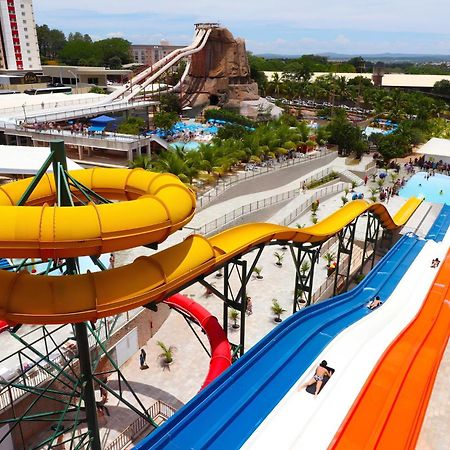 Апартаменты Piazza Diroma Com Acesso Ao Acqua Park Калдас-Новас Экстерьер фото